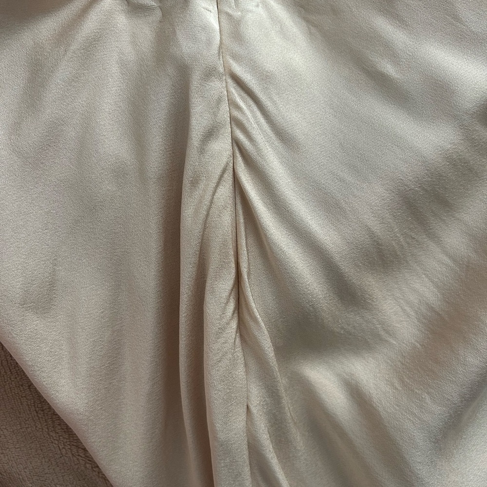 & Other Stories Satin Midi Skirt – Beige Mermaid Silhouette - Picture 6 of 7